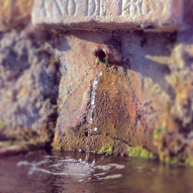 pueblos-de-interes-turistico-madrid-puente-hierro-fuente